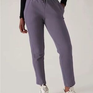 NWT Athleta Retroplush Tapered Pant Medium Nightfall Purple Crop Fleece